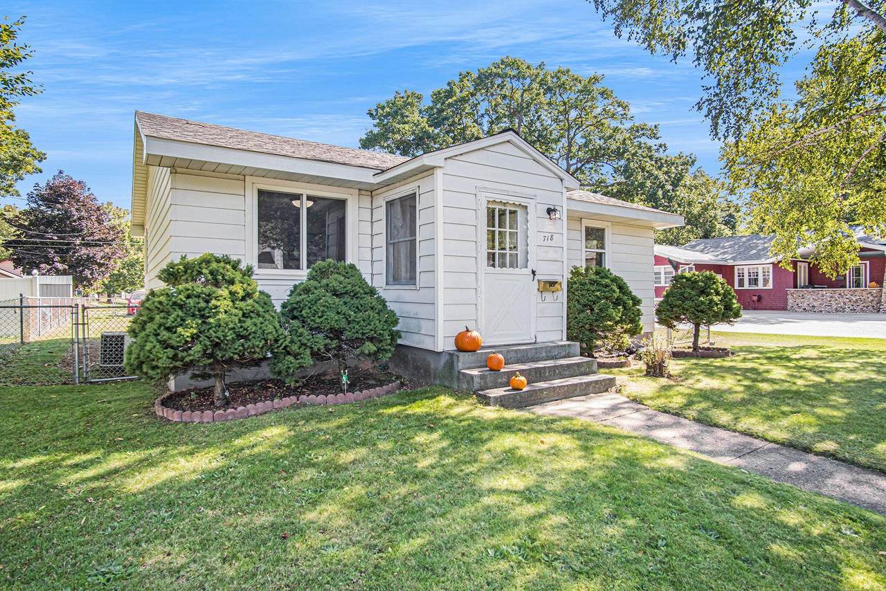 718 James Street - Photo 1