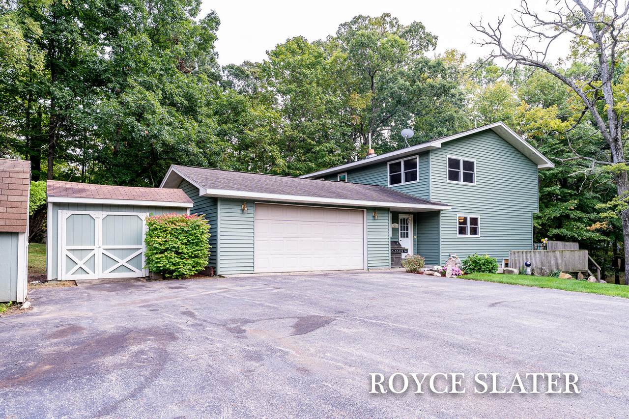 2660 Blackberry Lane - Photo 1