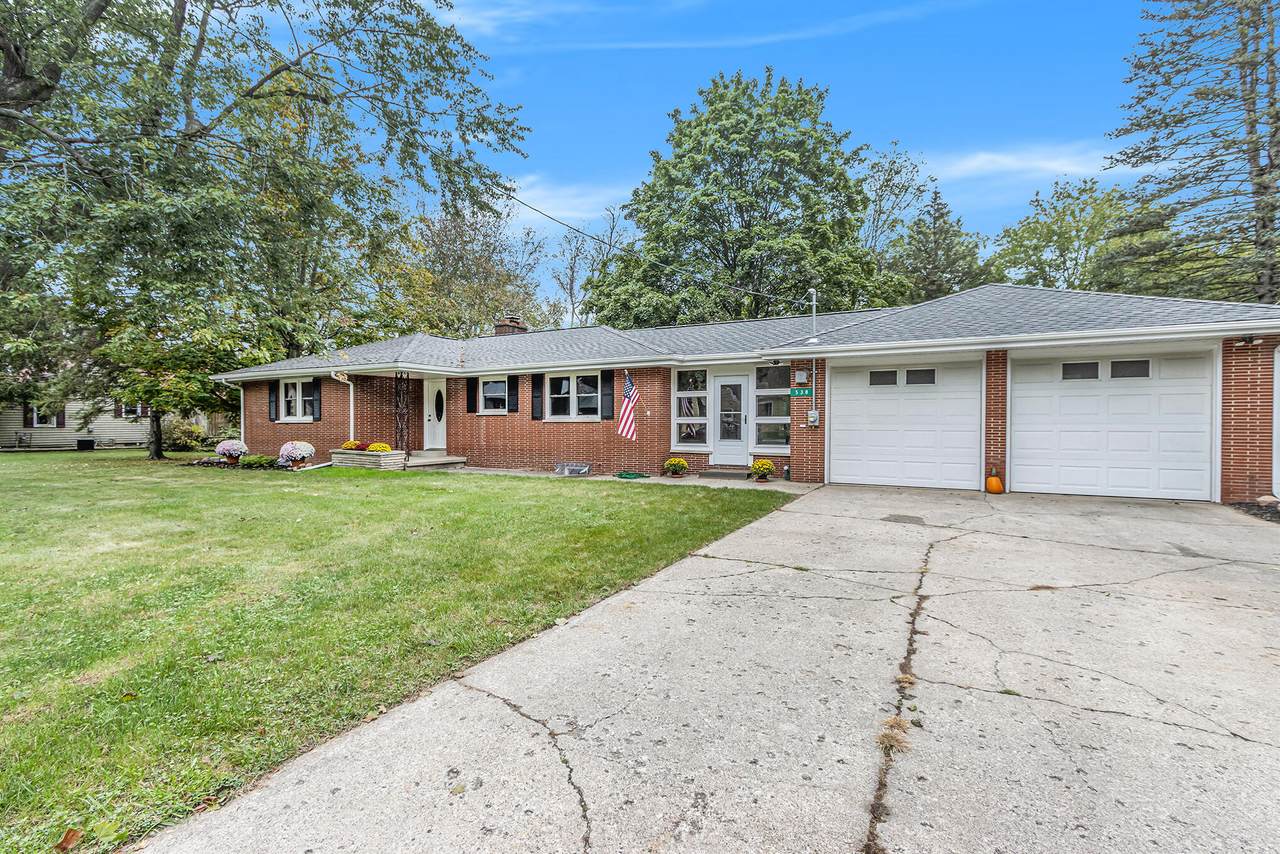 538 Orleans Street - Photo 1