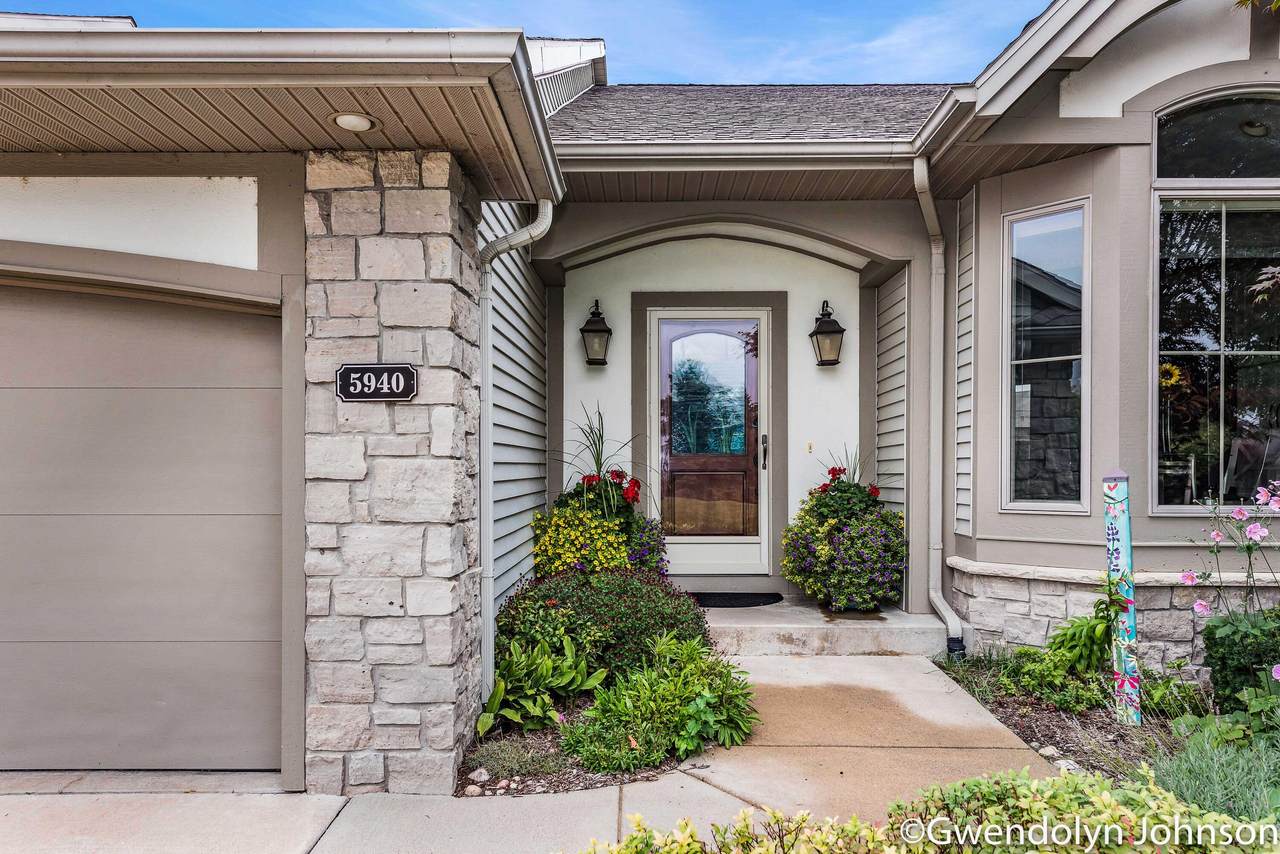 5940 Red Lion Court - Photo 1