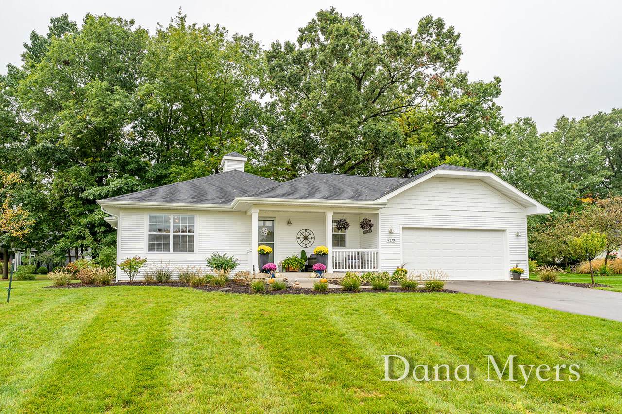12879 Park Drive - Photo 1