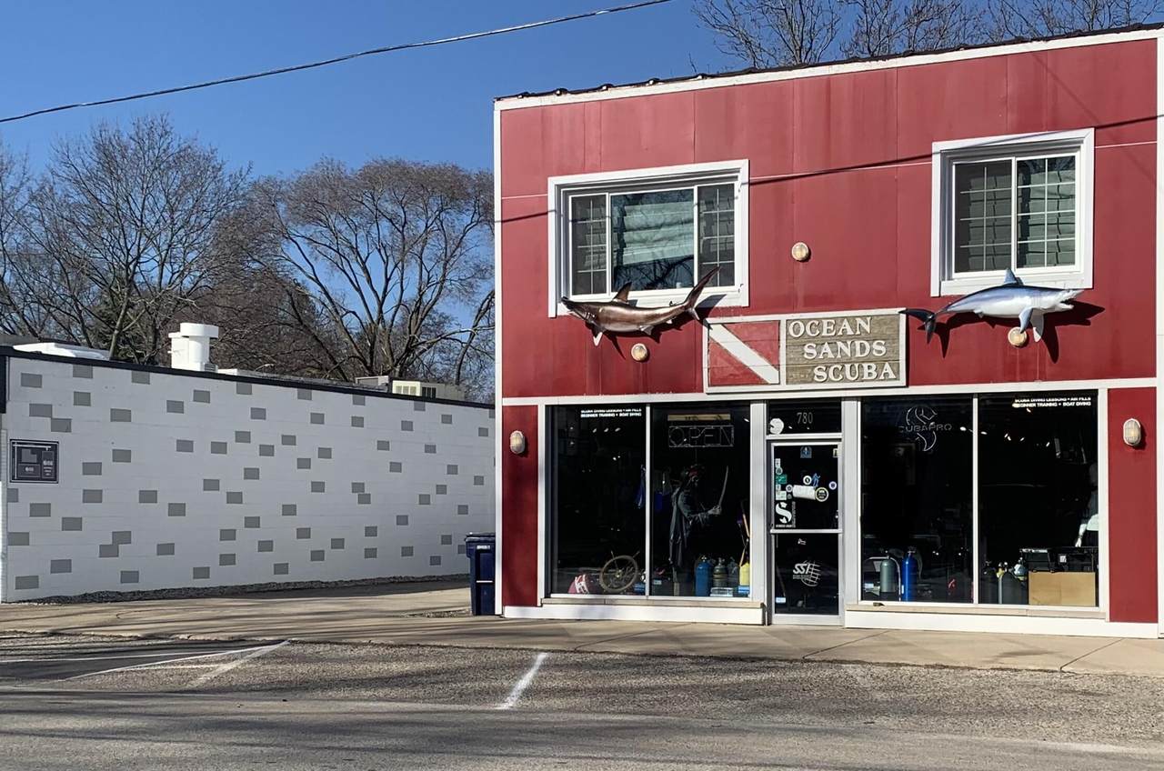 780 Columbia Avenue - Photo 1
