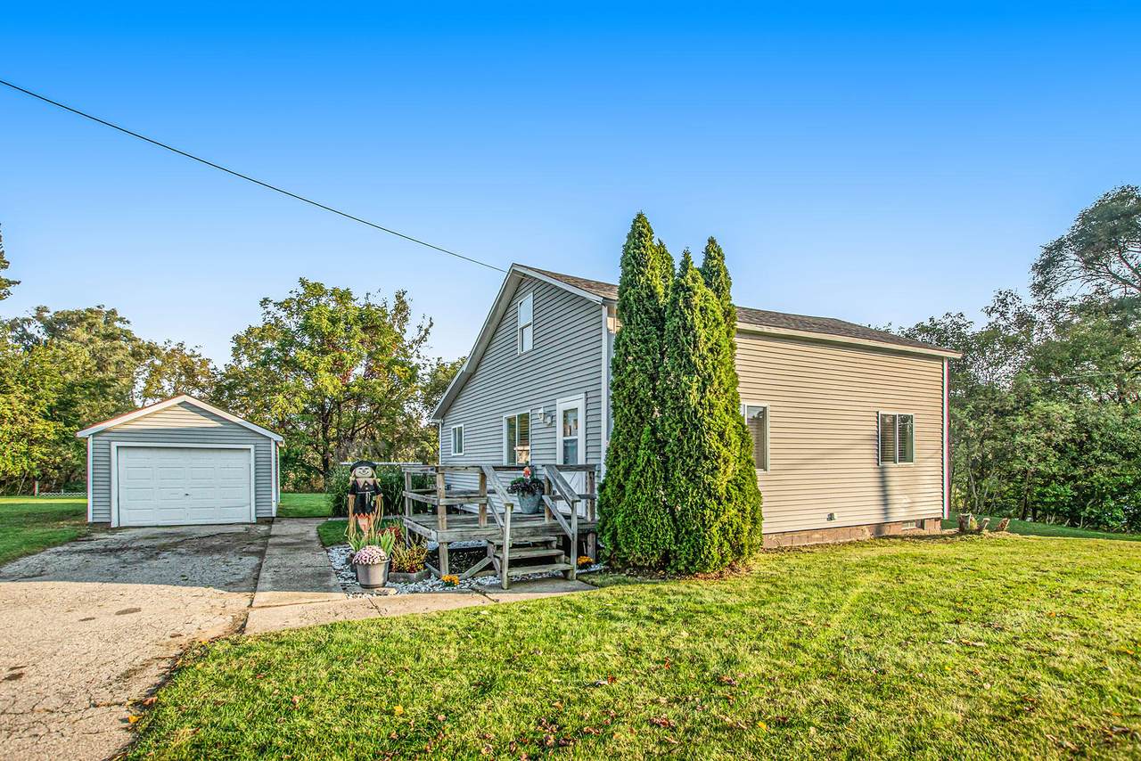 459 7 Mile Road - Photo 1