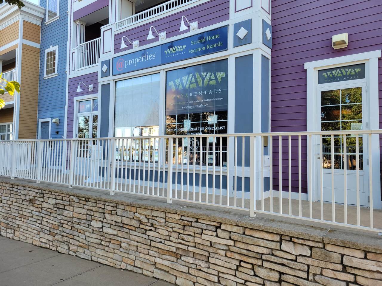 225 Whittaker Street - Photo 1