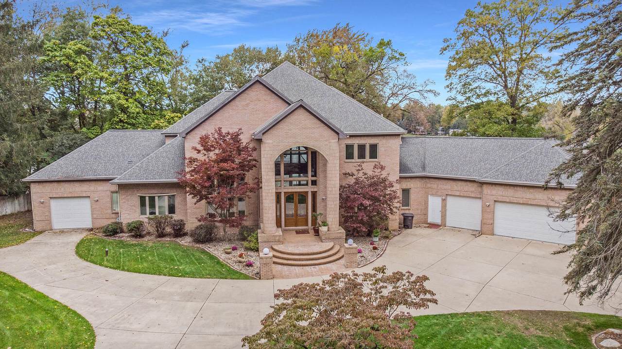6076 Browns Lake Road - Photo 1