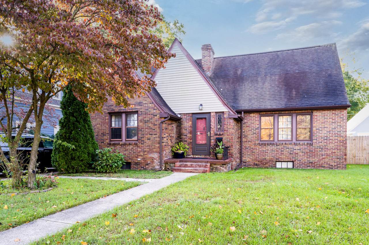 192 Robbins Avenue - Photo 1