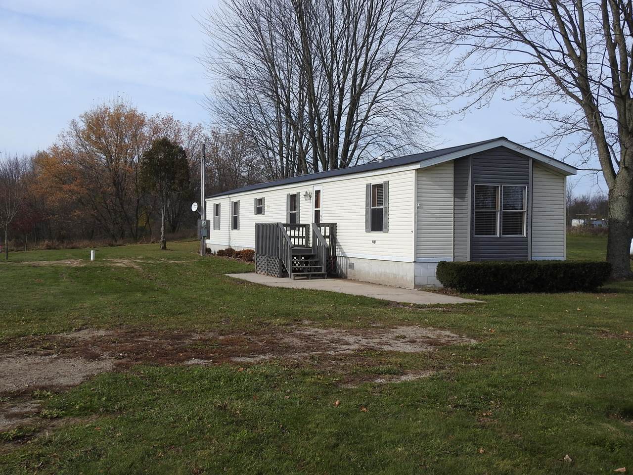 375 Hamon Street - Photo 1