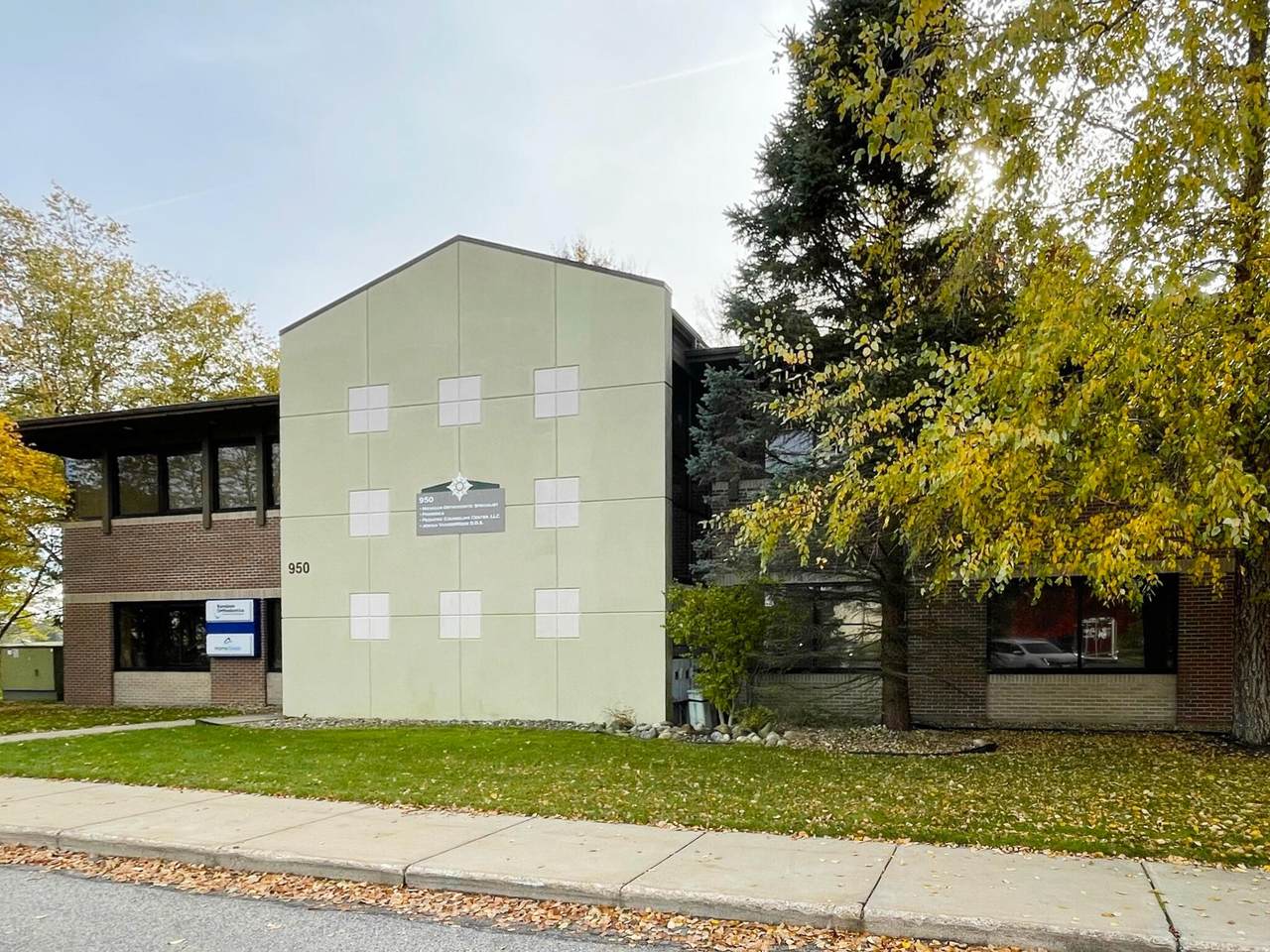 950 10th Street - Photo 1