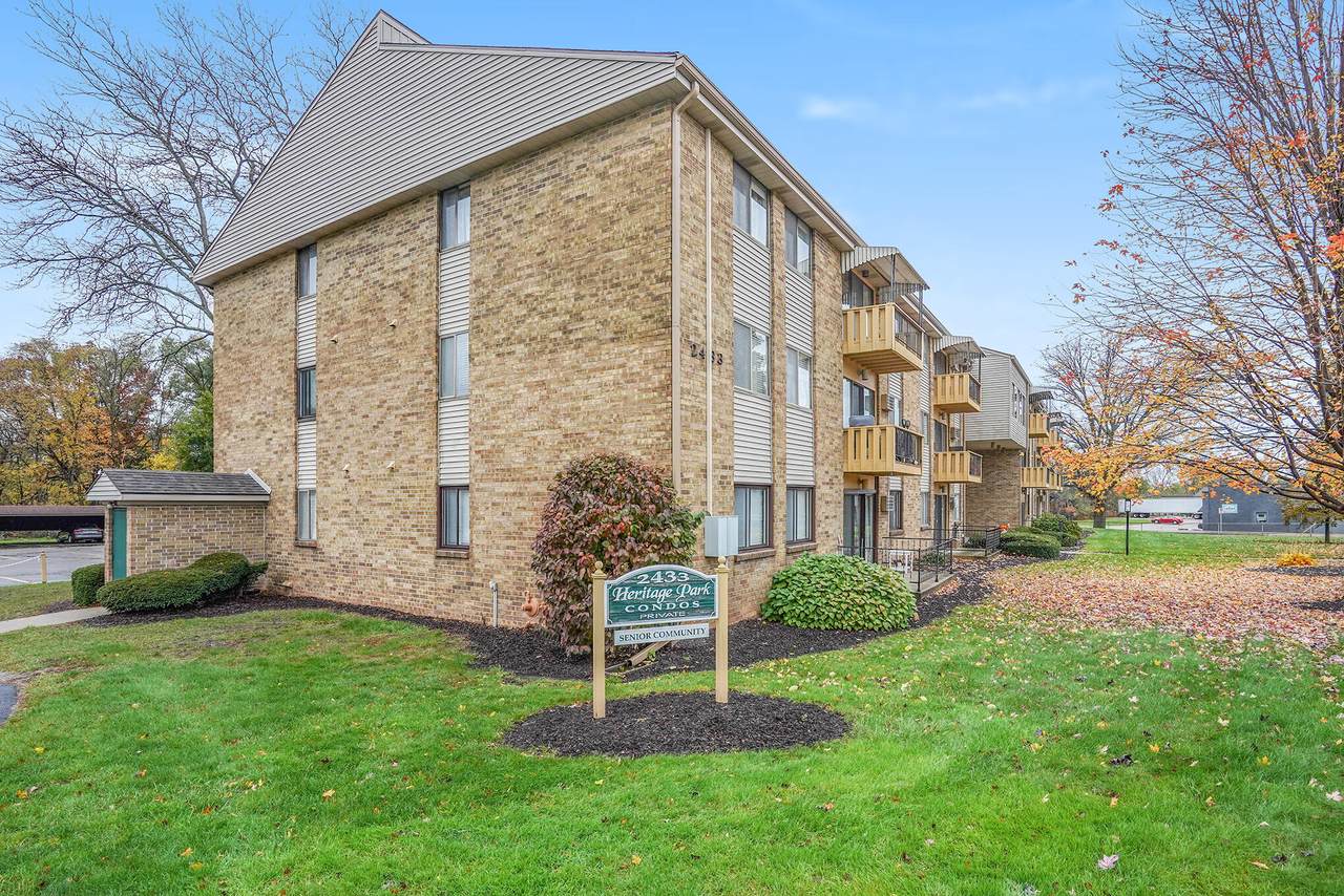 2433 Byron Center Avenue - Photo 1