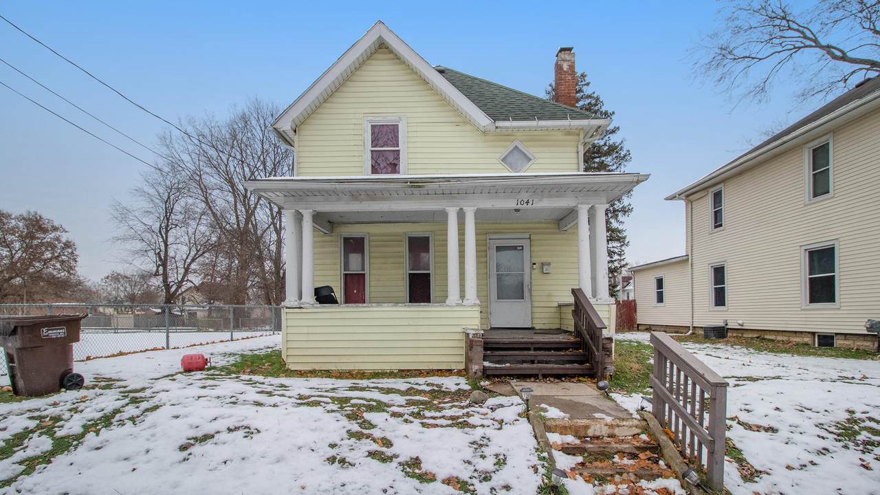 1041 Chittock Avenue - Photo 1