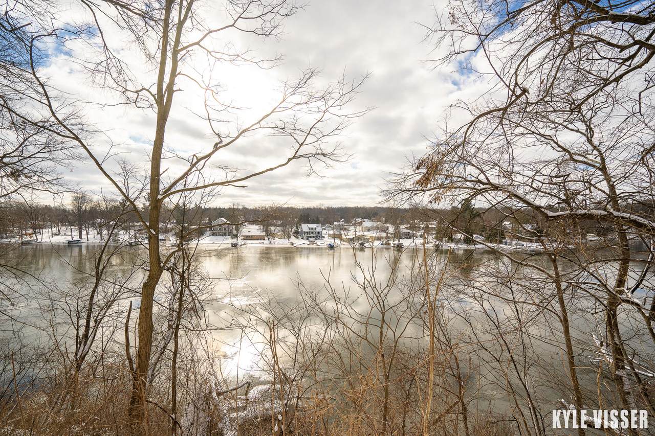 3298 Thorncrest Drive - Photo 1