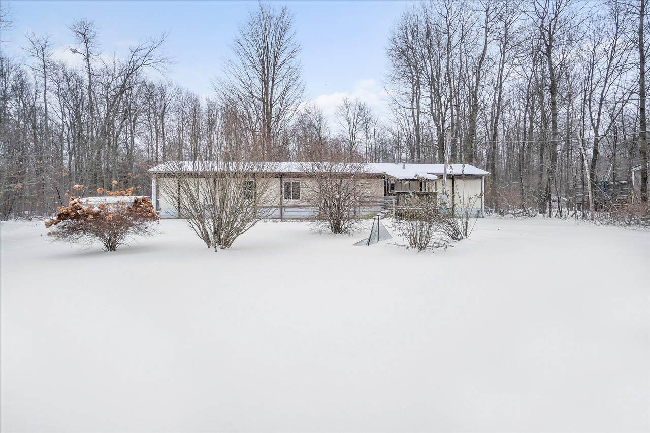 11338 Backus Road - Photo 1