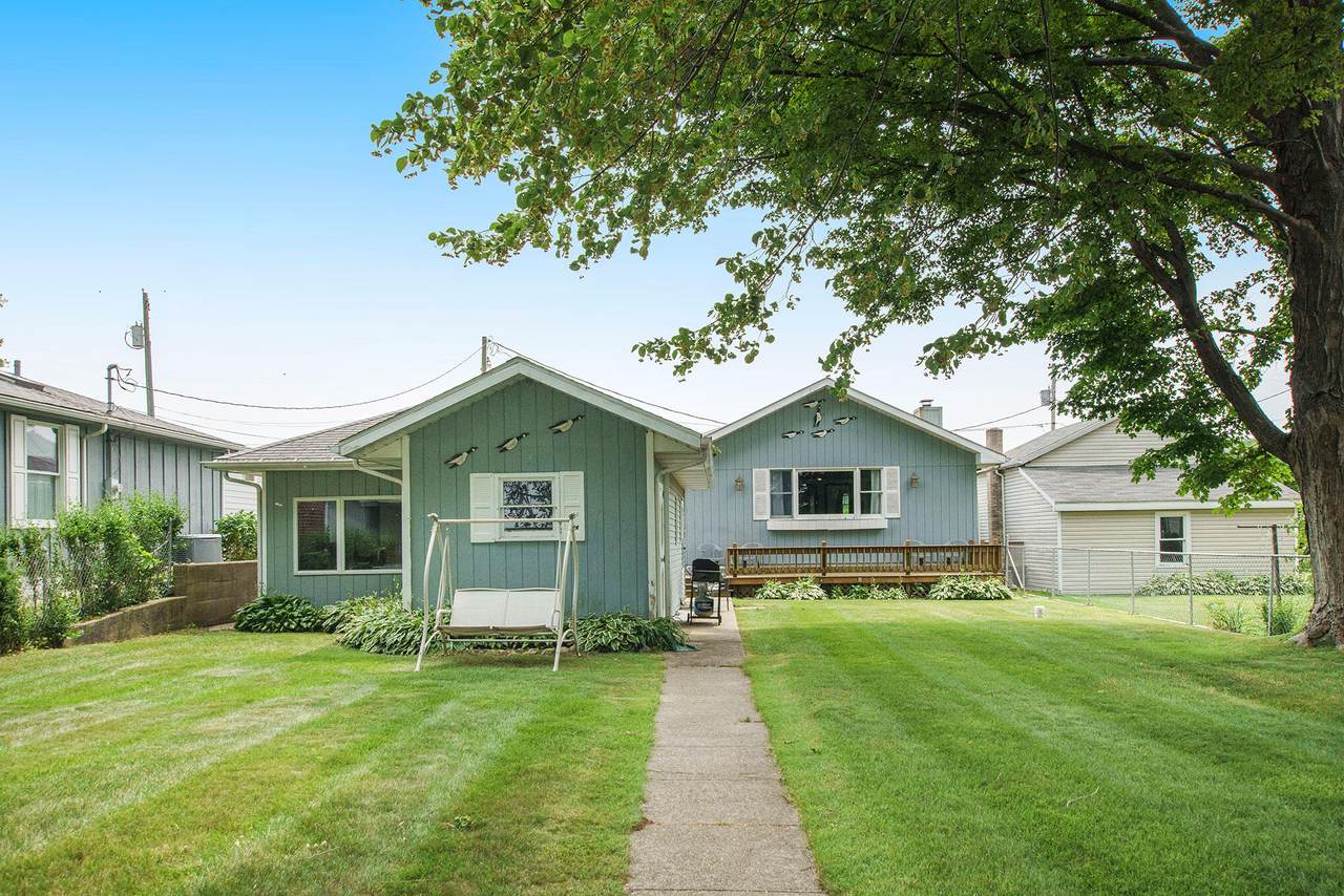 21094 Carlton Avenue - Photo 1