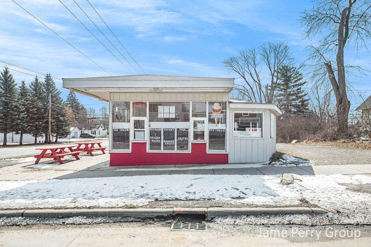 102 1st Street - Photo 1