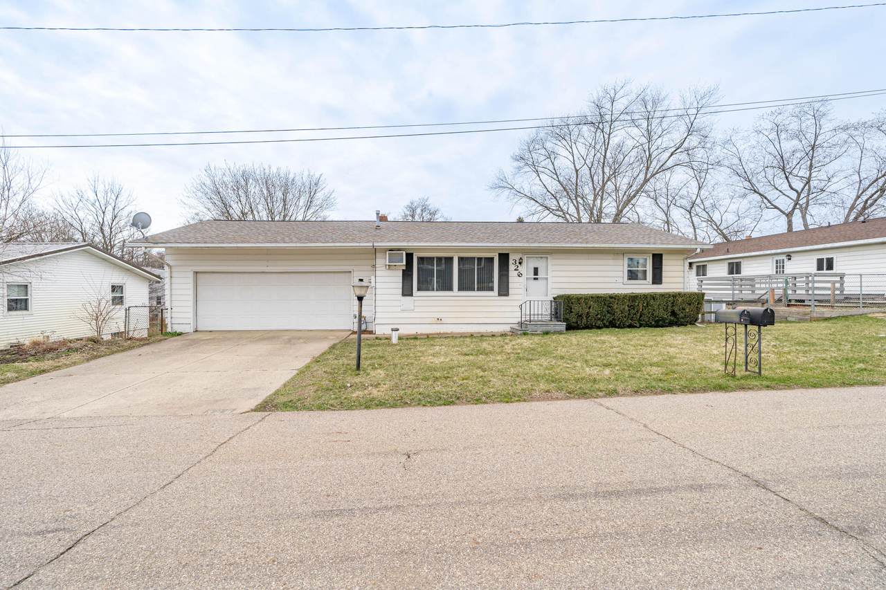 326 Sherman Drive - Photo 1