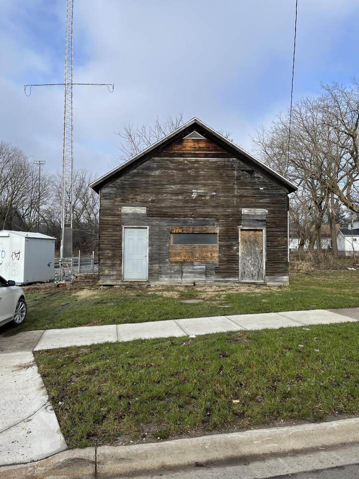 Address Not Published - Photo 1