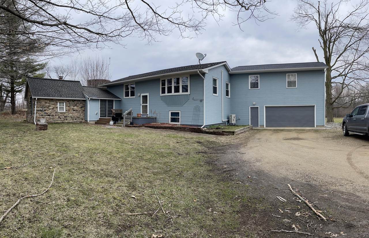 1209 Dean Road - Photo 1