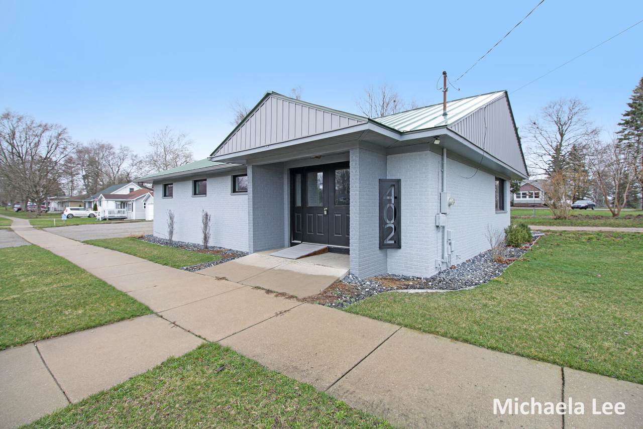 402 Thornton Street - Photo 1