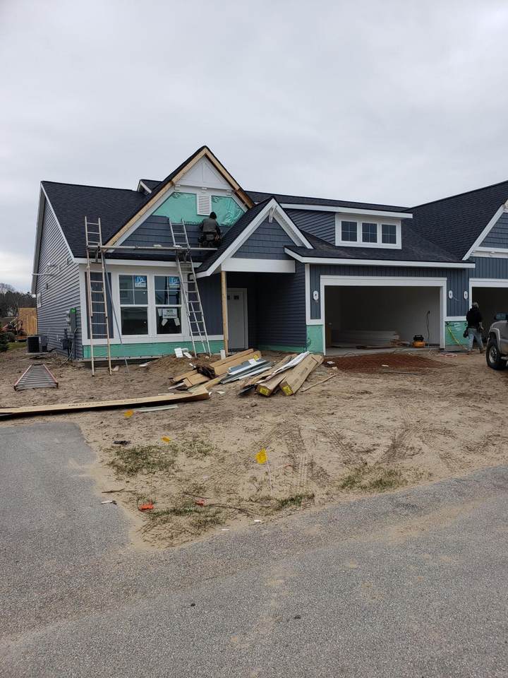 1007 Cove Circle - Photo 1