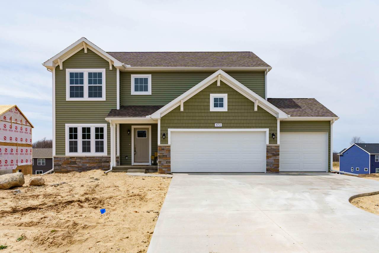 8753 Prairie Stone Drive - Photo 1