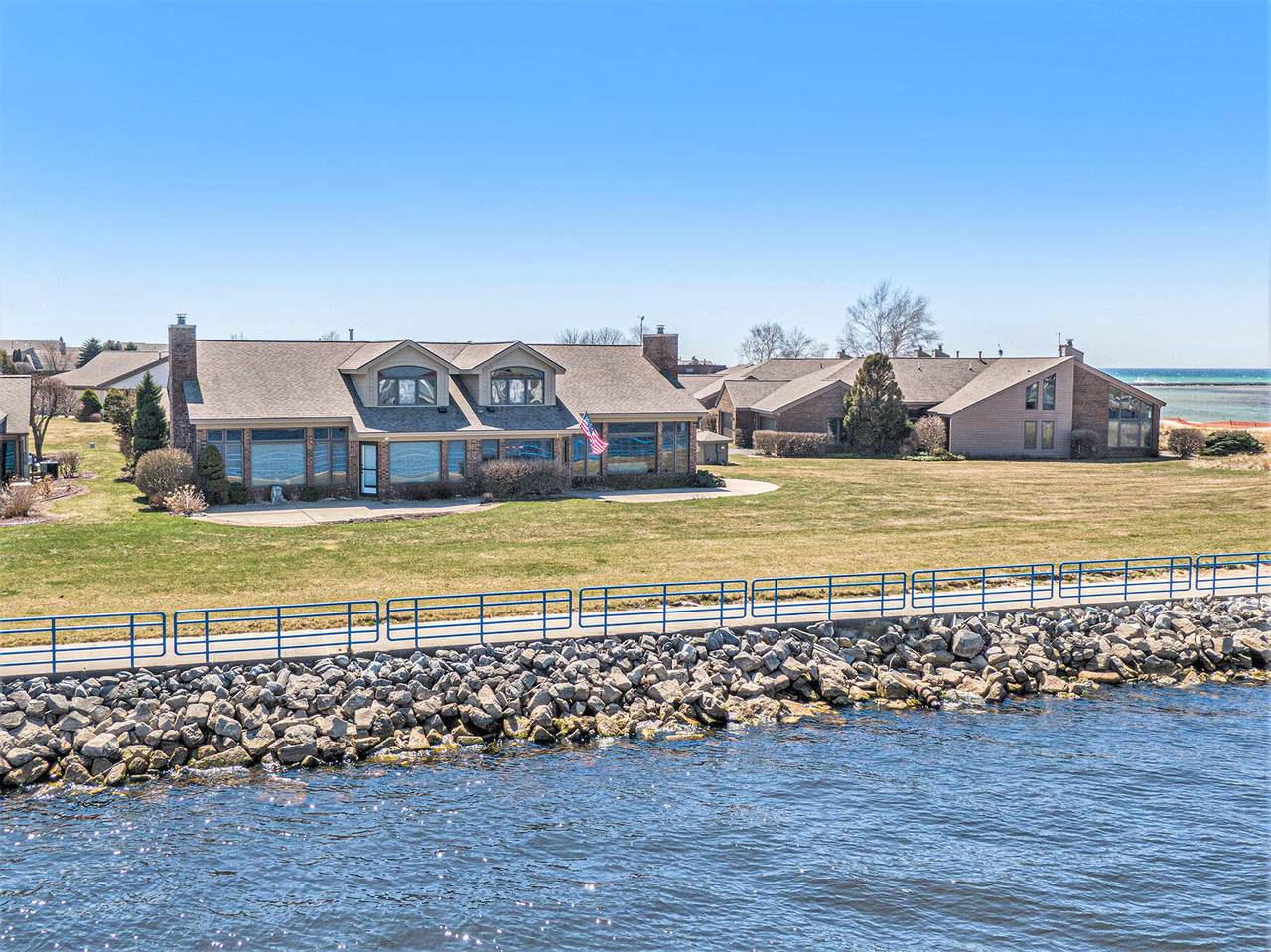 130 Harbor Drive - Photo 1