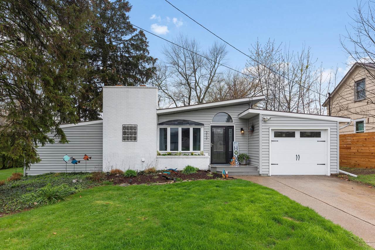 312 Chicago Street - Photo 1