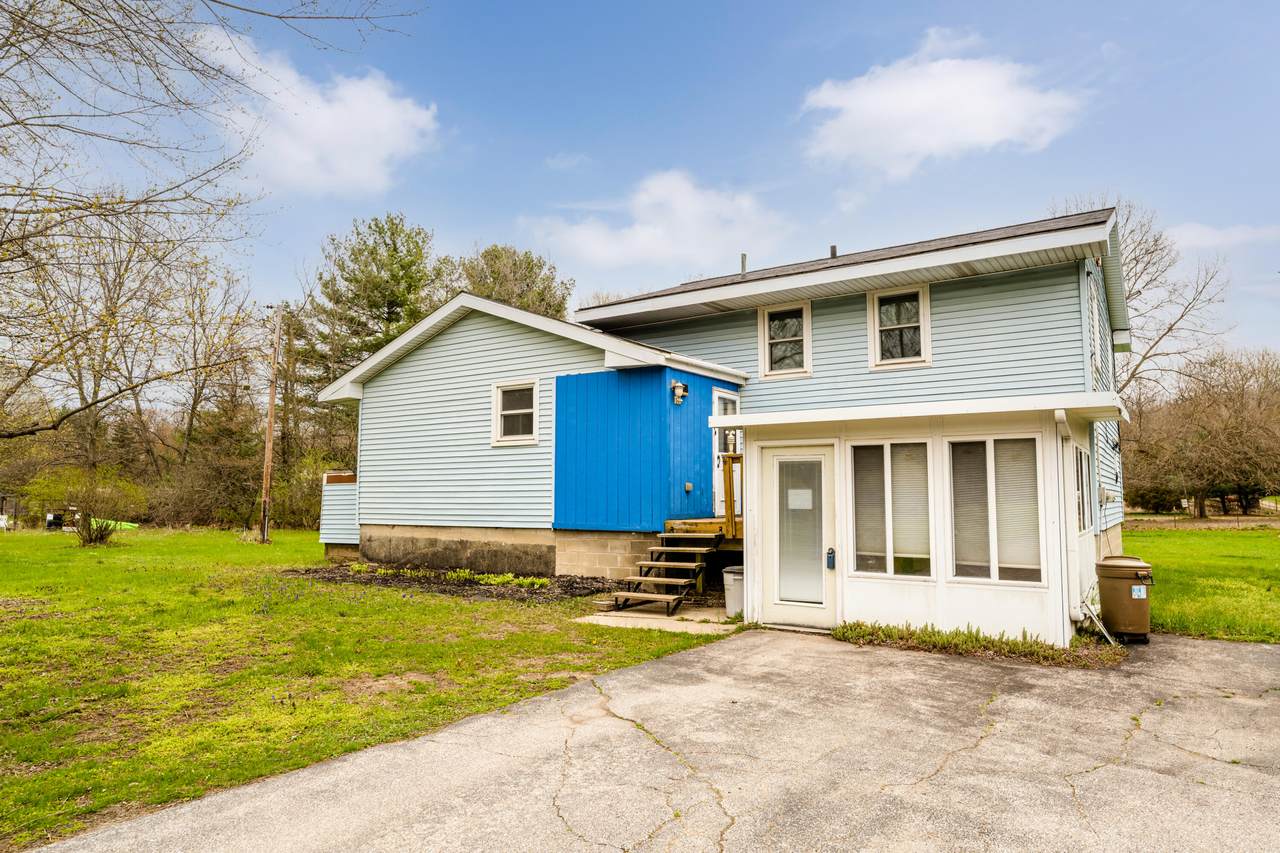 2525 Bond Street - Photo 1