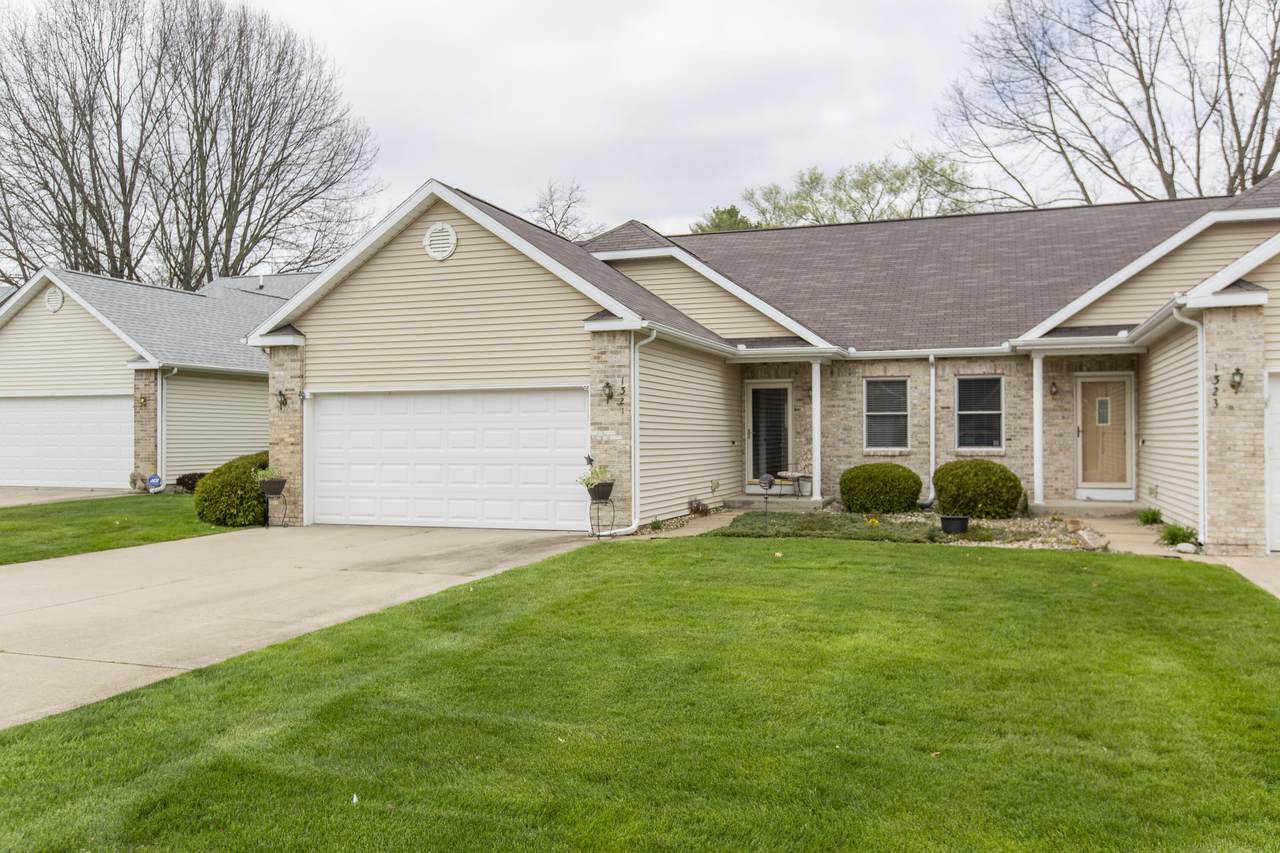 1321 Honeysuckle Lane - Photo 1