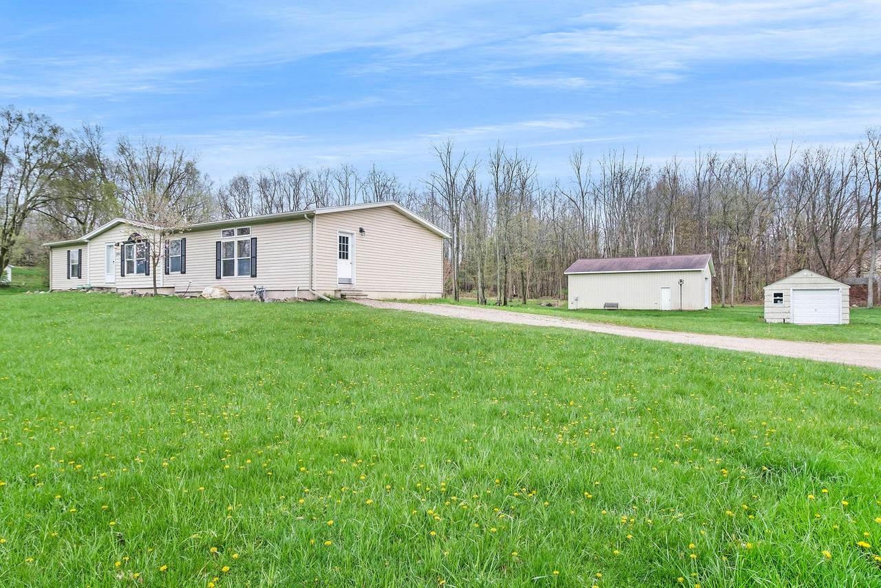 6944 Dr - Photo 1
