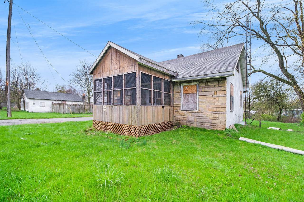 5672 Michigan Avenue - Photo 1