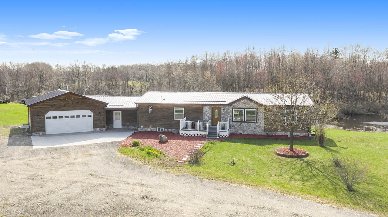 4550 Darr Road - Photo 1