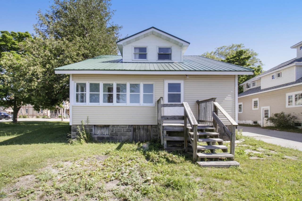 5117 Main Street - Photo 1