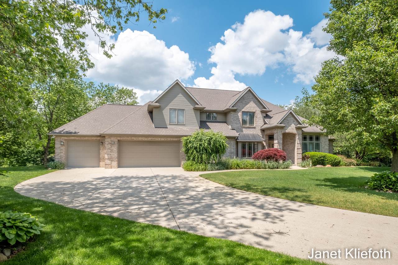 7711 Forest Court - Photo 1
