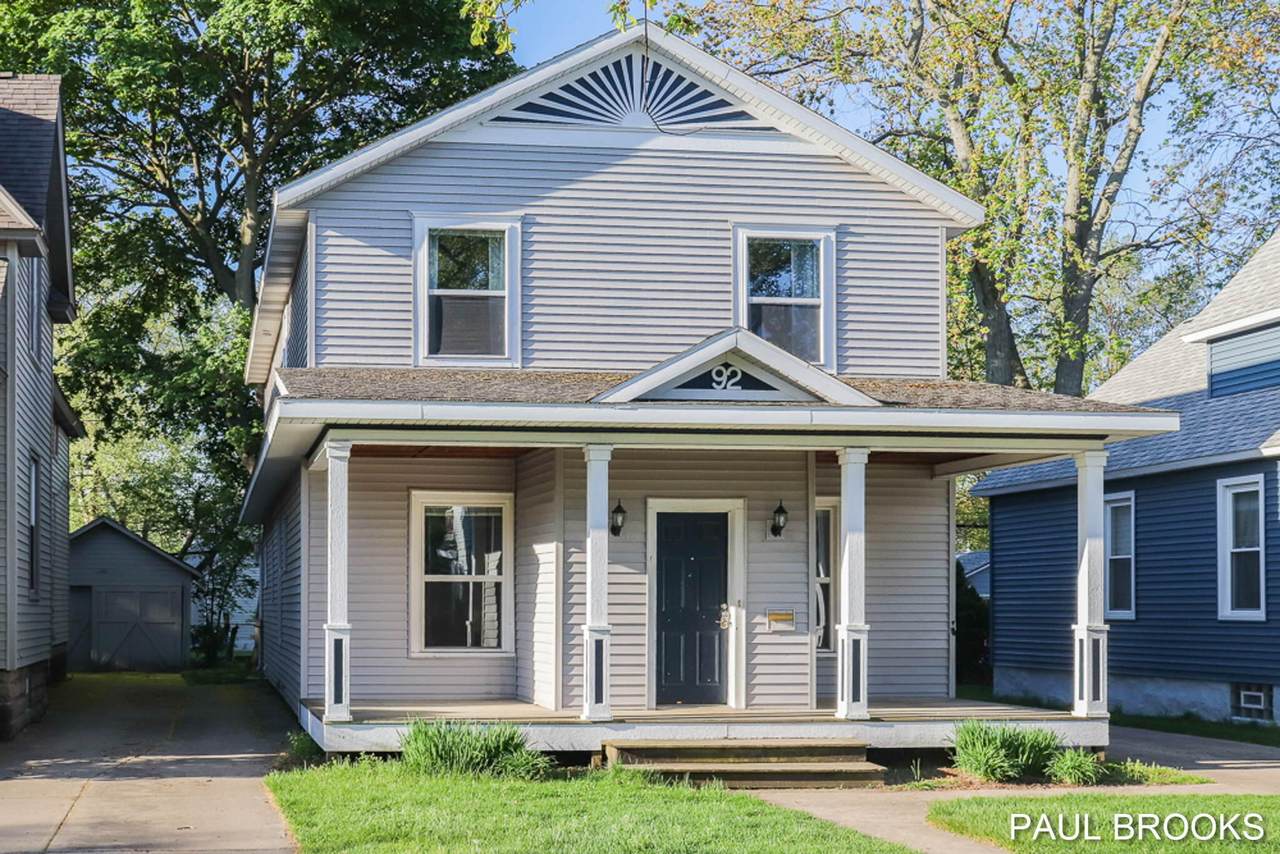 92 15th Street - Photo 1