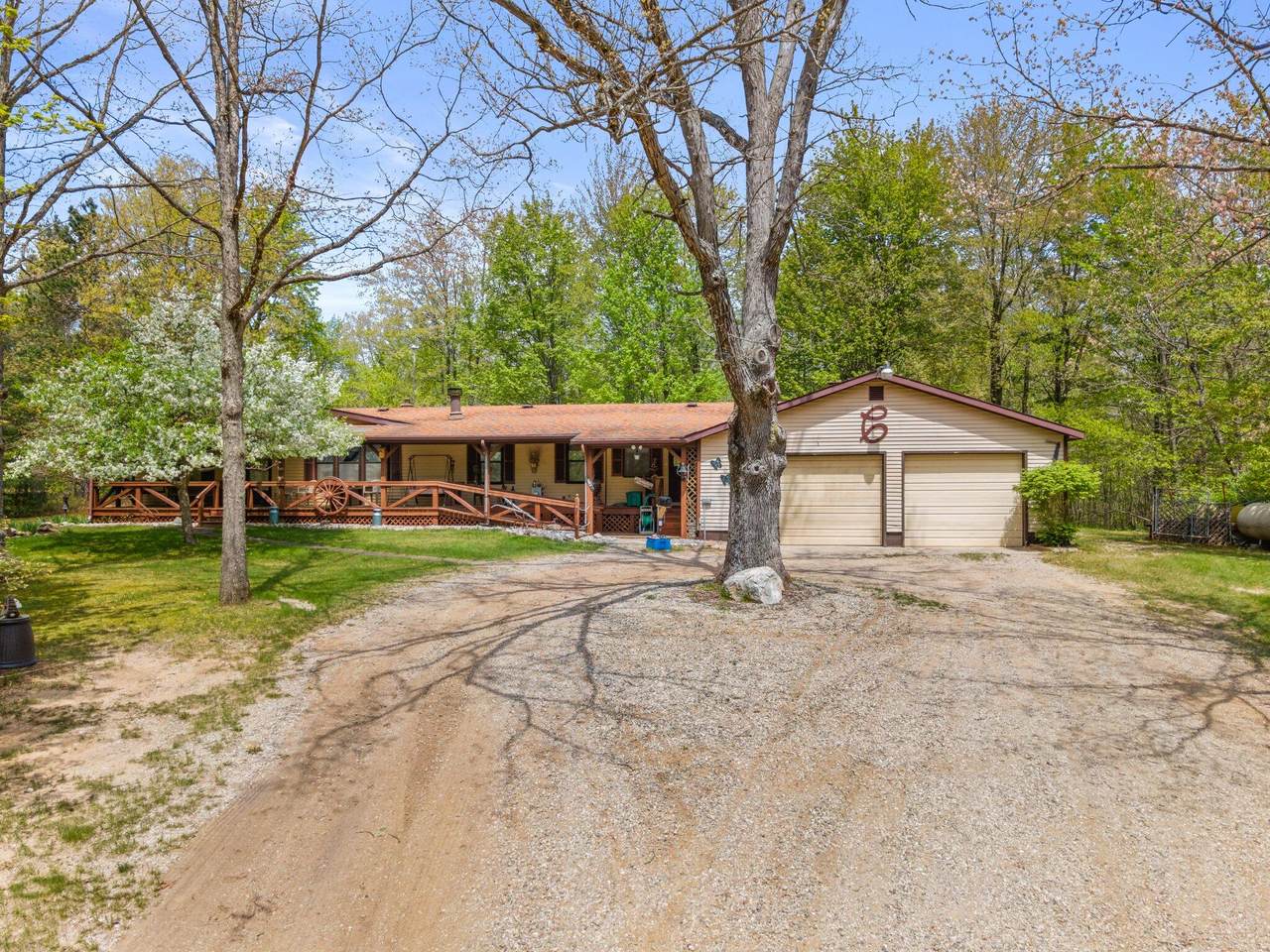 9662 21 Mile Road - Photo 1