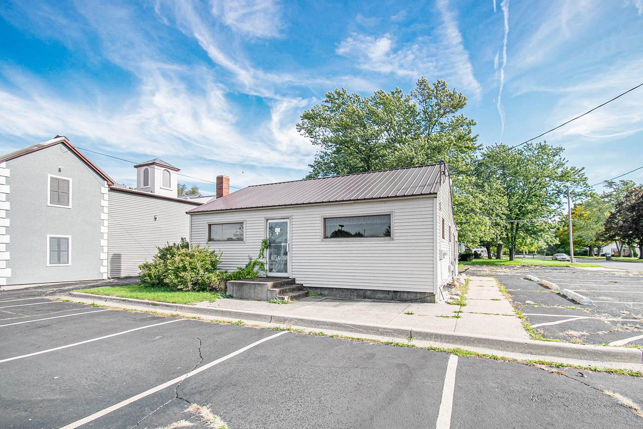 57 20th Street - Photo 1