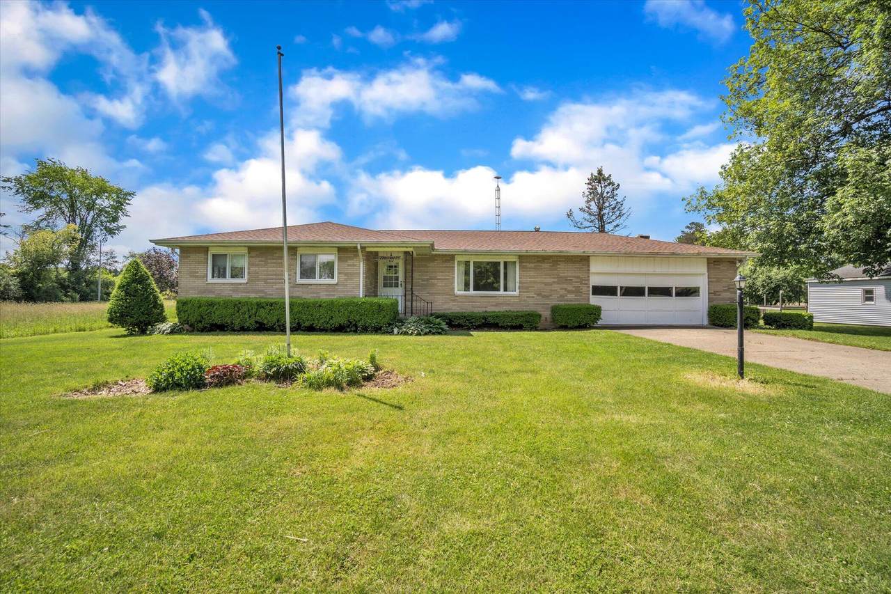 4895 County Farm Road - Photo 1