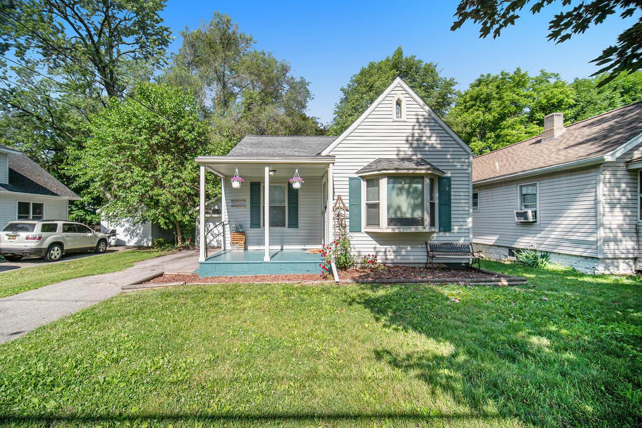 304 Hague Avenue - Photo 1