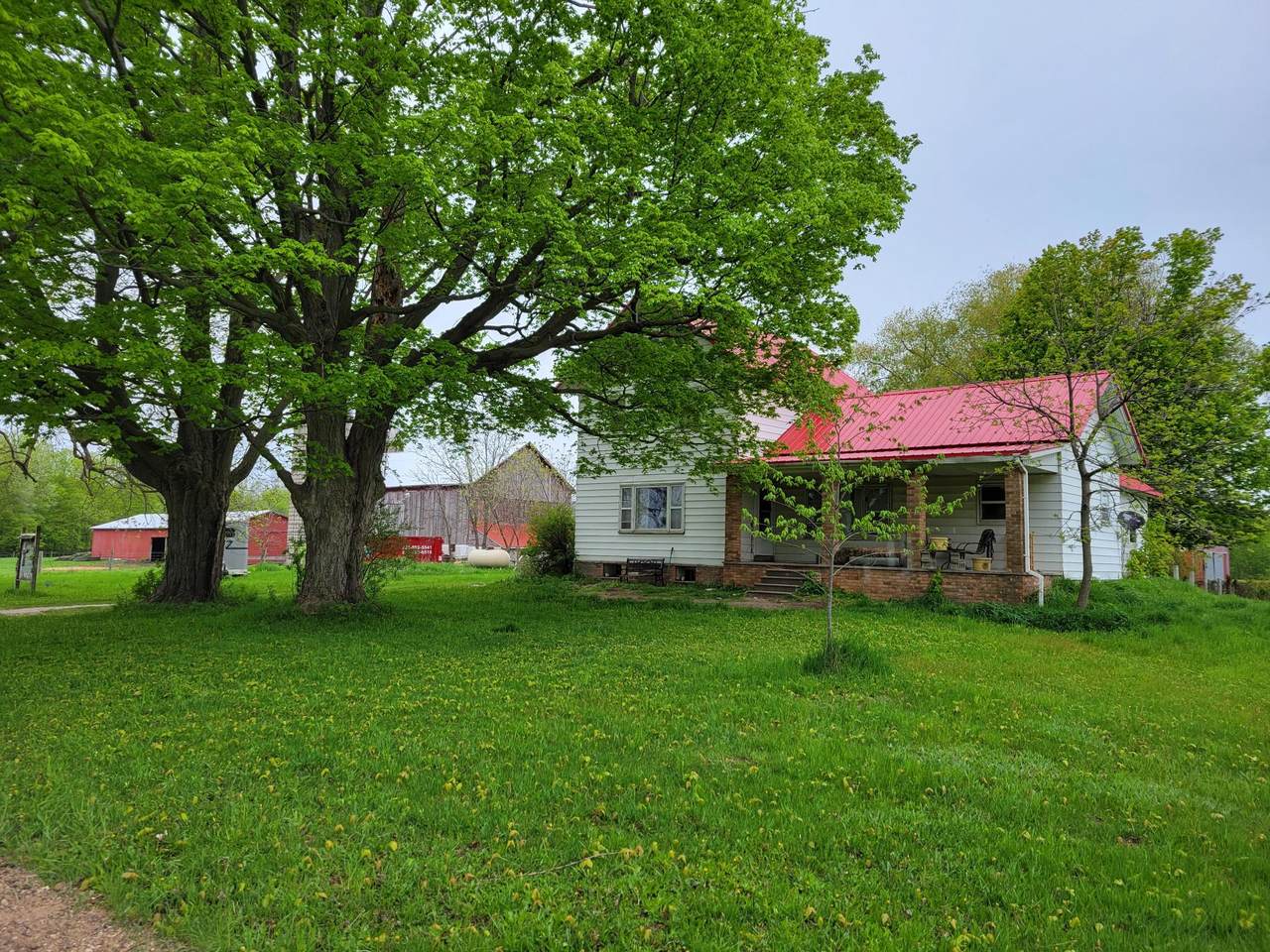 9268 Balsam Road - Photo 1