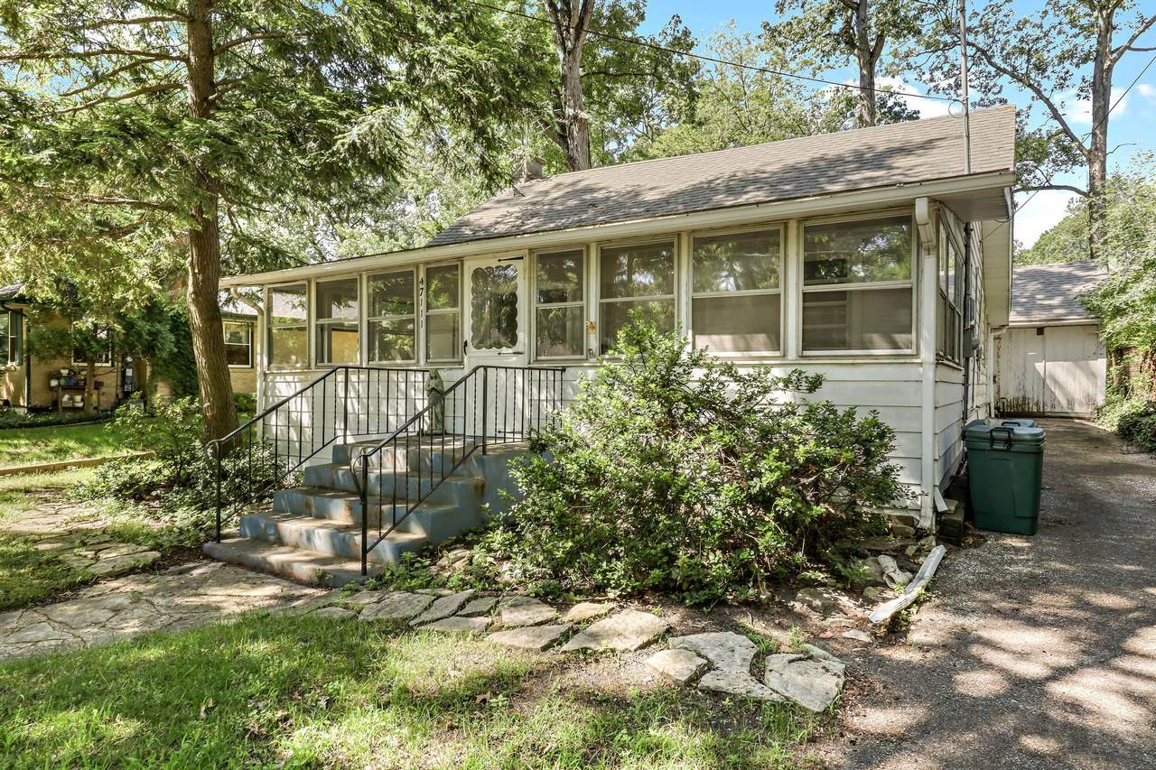 47111 Cedar Avenue - Photo 1