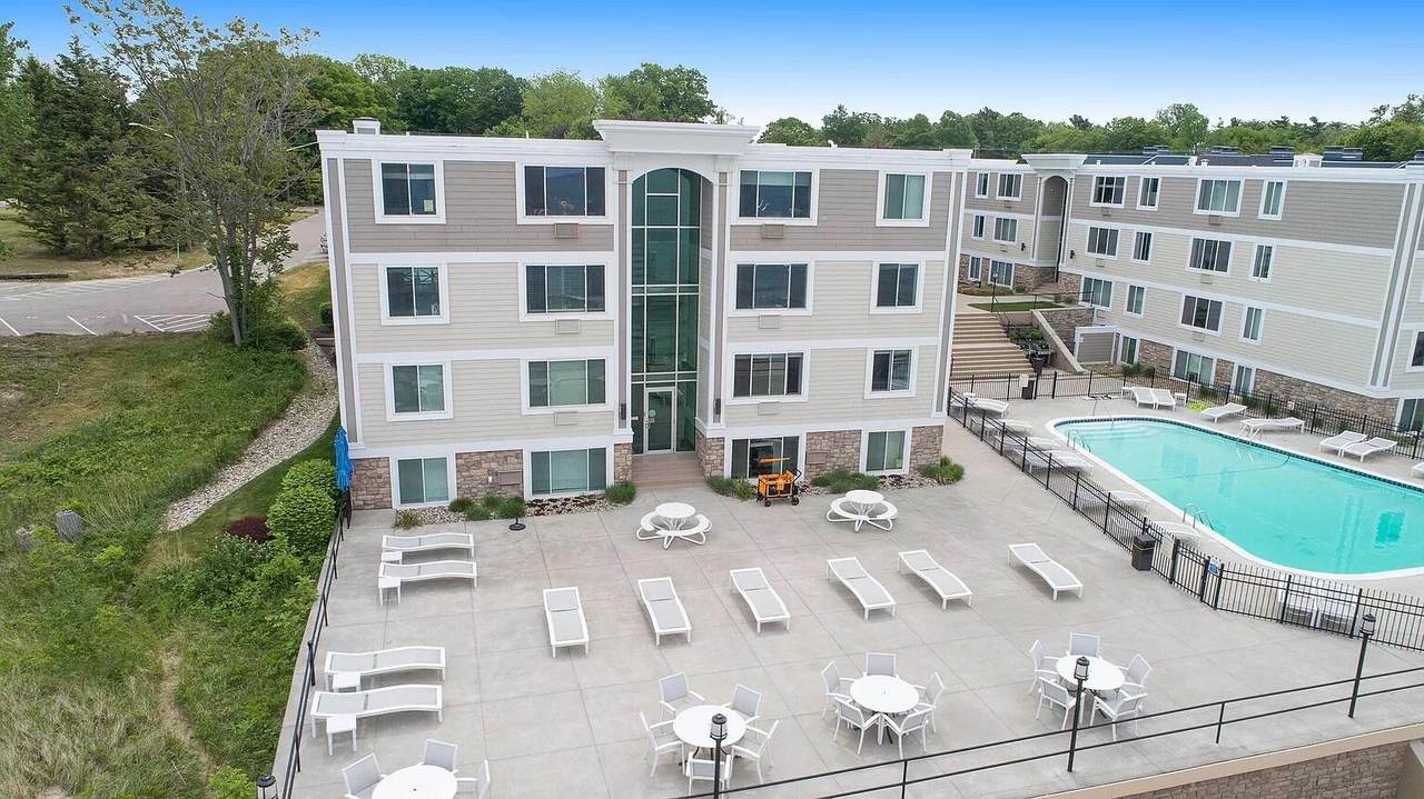225 Shore Drive - Photo 1