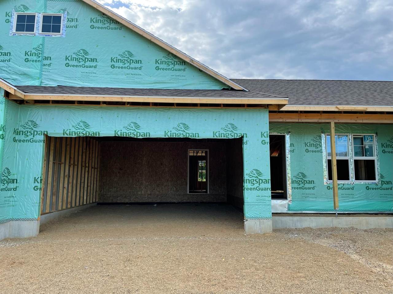 1544 Village Circle - Photo 1