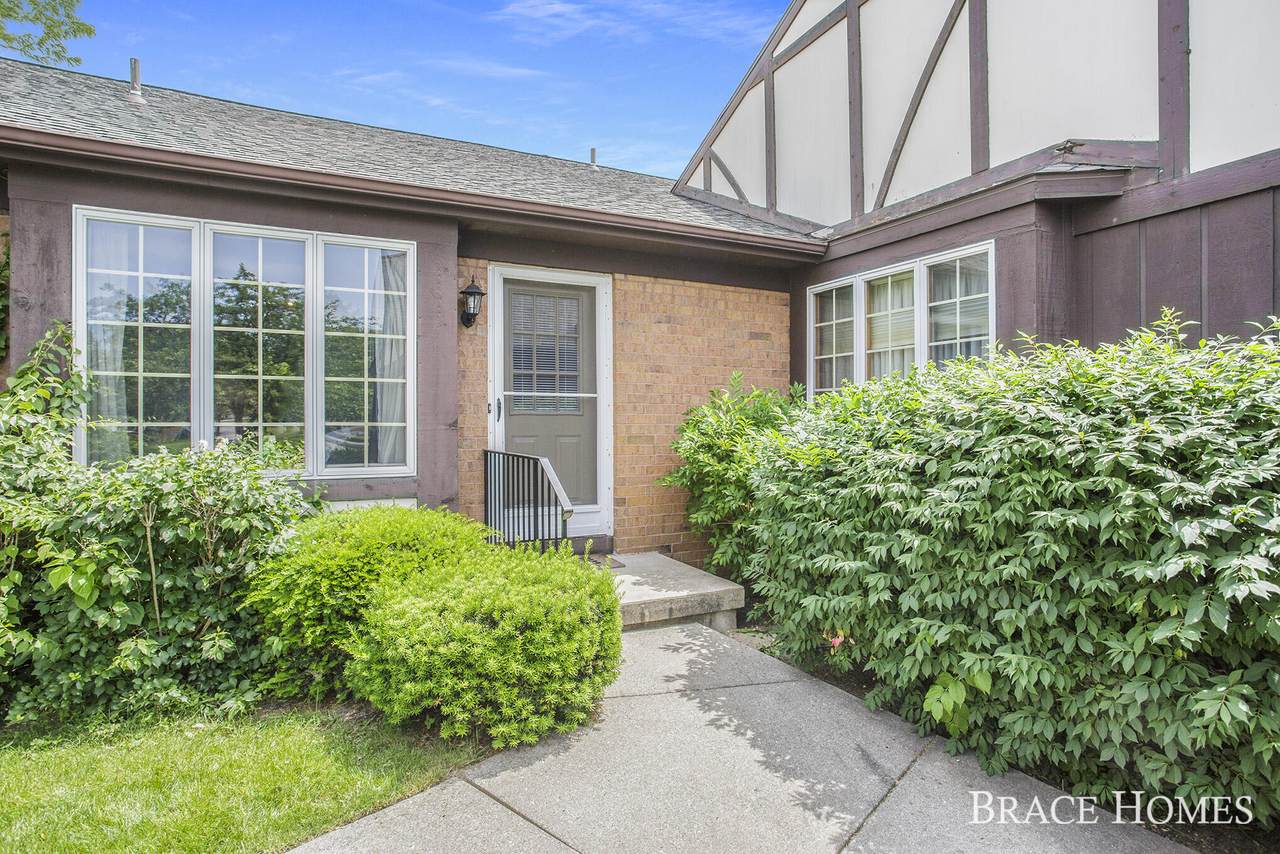 2203 Radcliff Circle - Photo 1