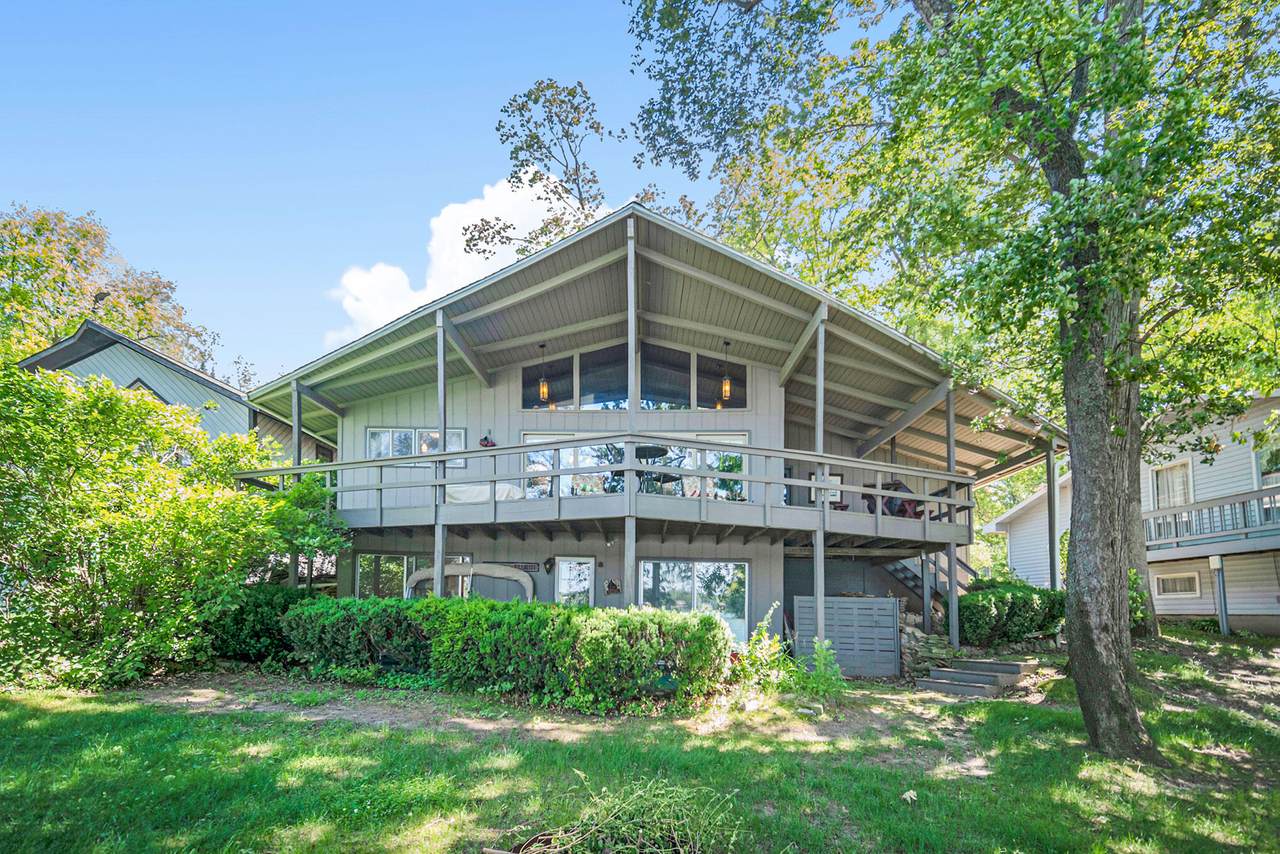 11521 Lakeside Drive - Photo 1