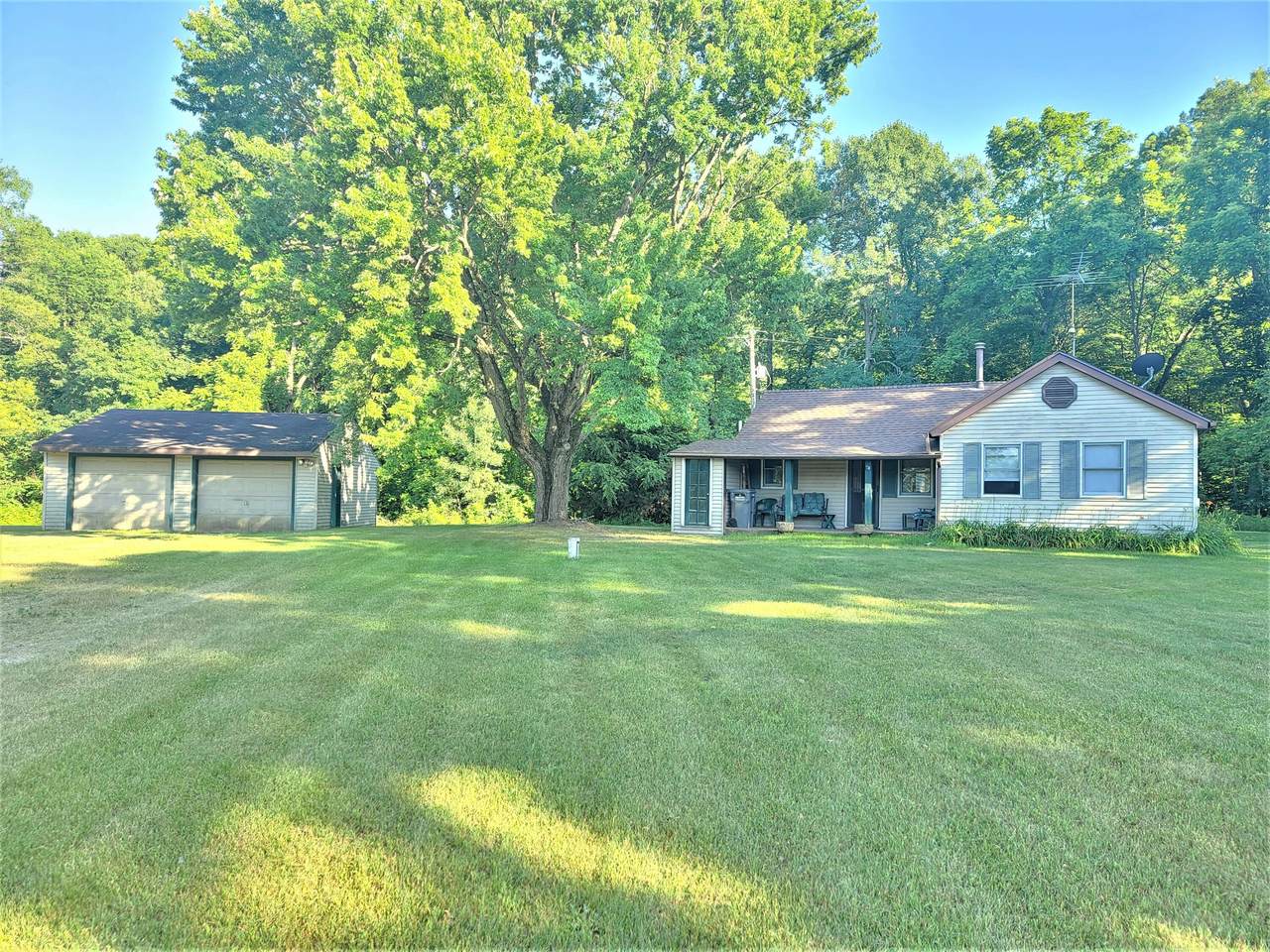 11800 Bellevue Rd - Photo 1