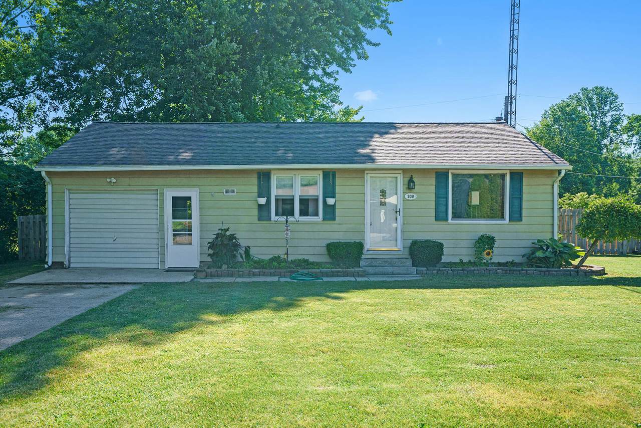 109 Hamilton Drive - Photo 1