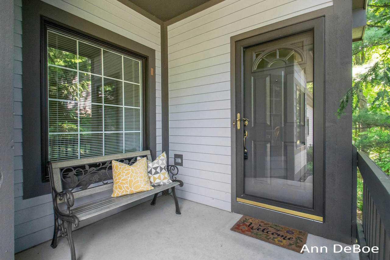 2048 Cross Creek Drive - Photo 1