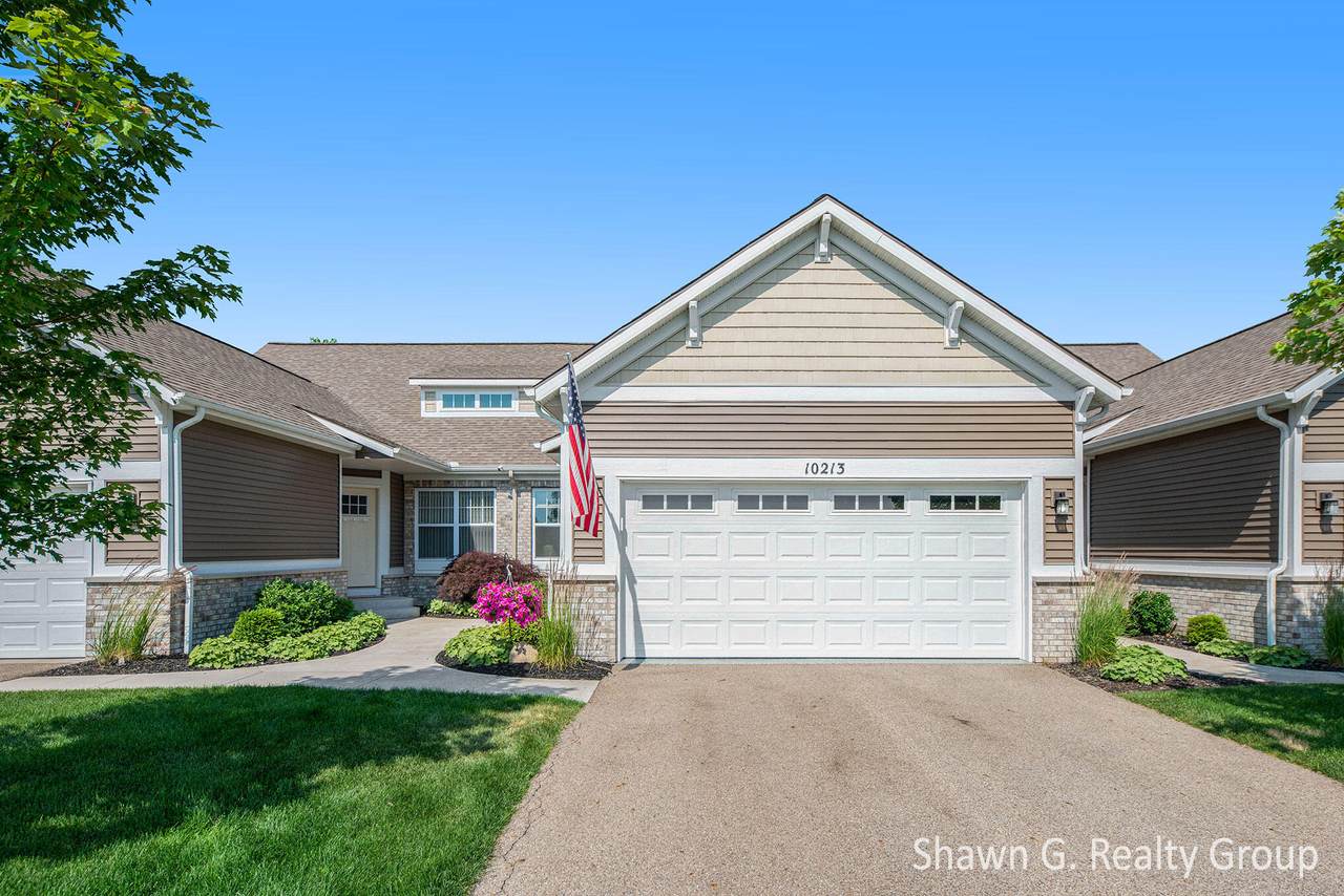 10213 Cross Roads Circle - Photo 1