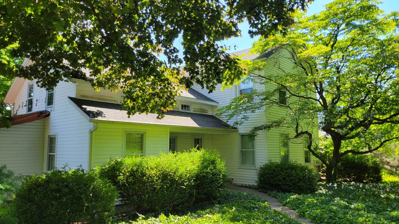 6028 124th Avenue - Photo 1