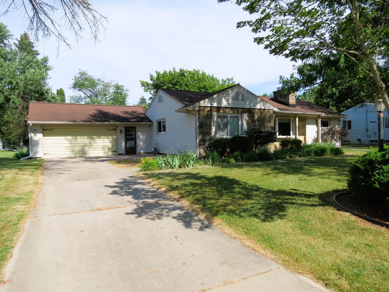 3425 Loretta Drive - Photo 1